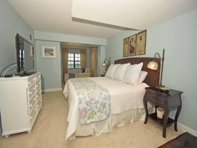 Stunning Gulf Front Vacation Condo Manasota key